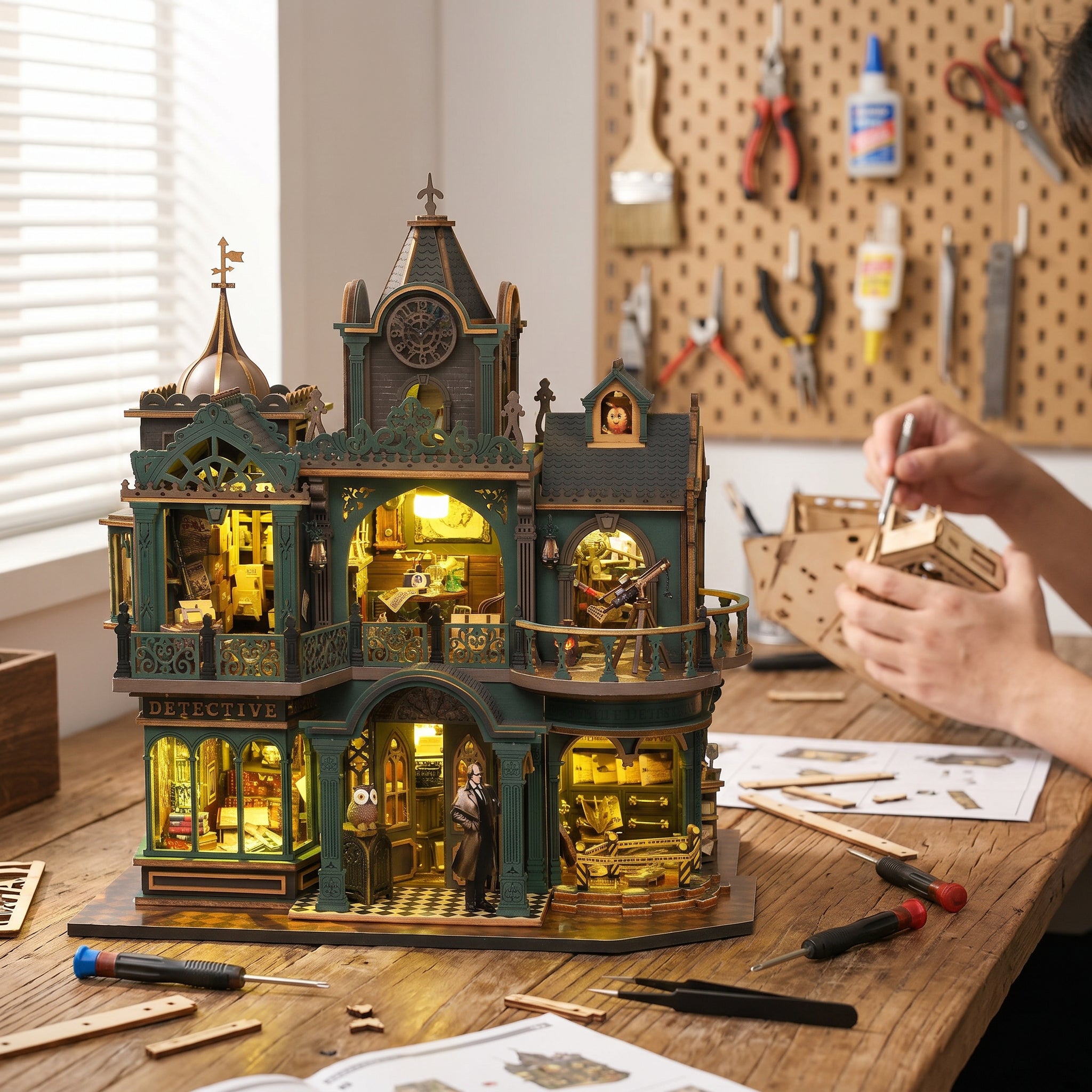 Green Detective Agency DIY Miniature House