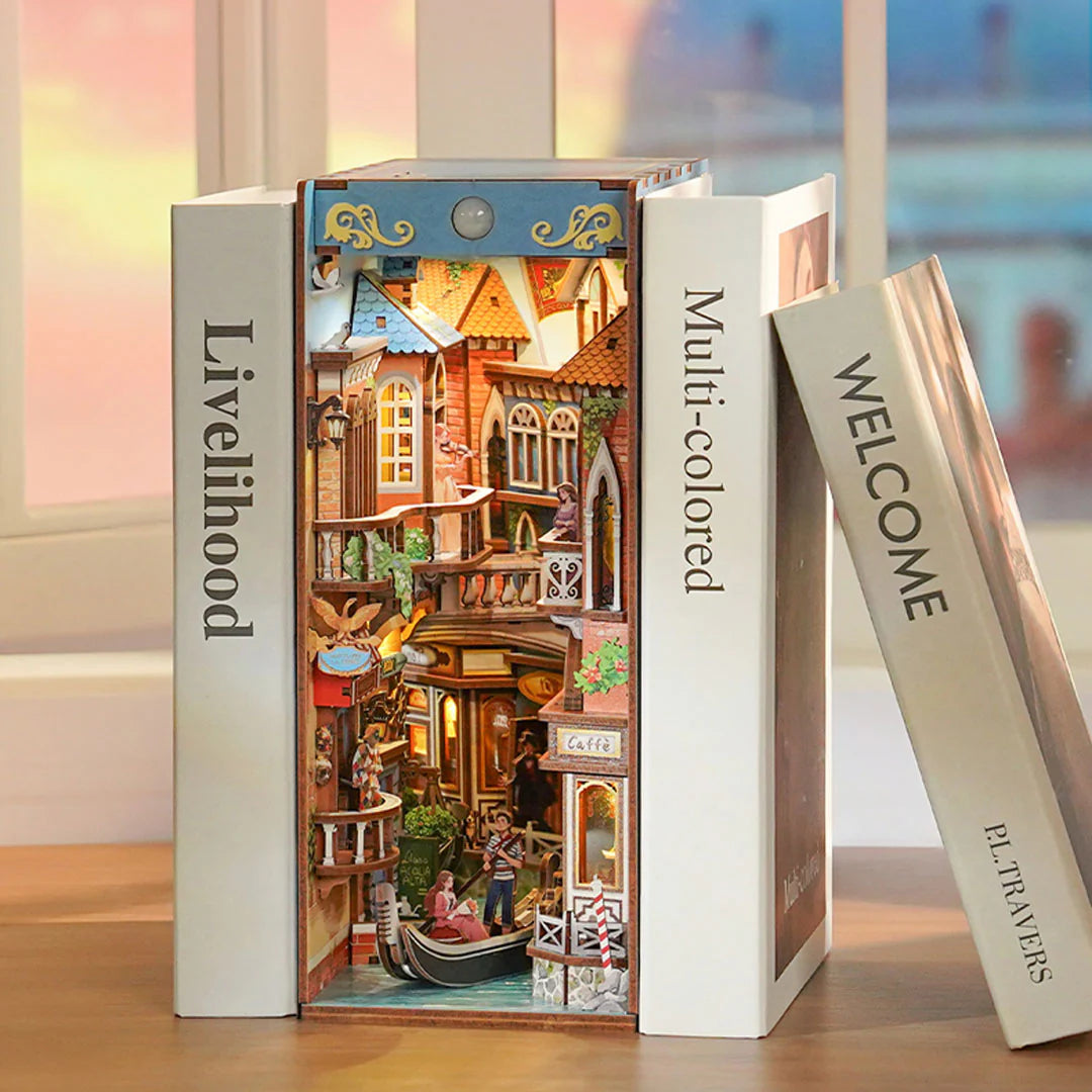 Venetian Dreams DIY Book Nook