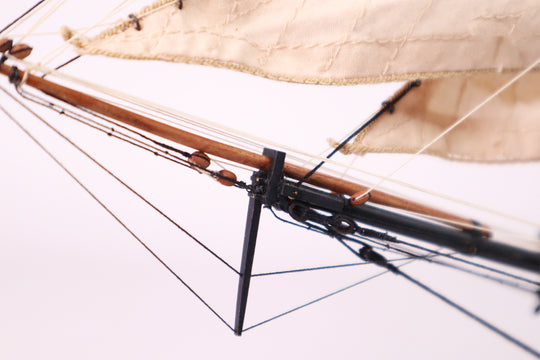 USS Providence 1775 - 1:72 With Sails