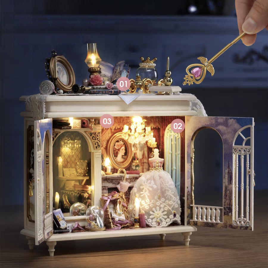 Moonlit Dreamy Mirror Miniature House