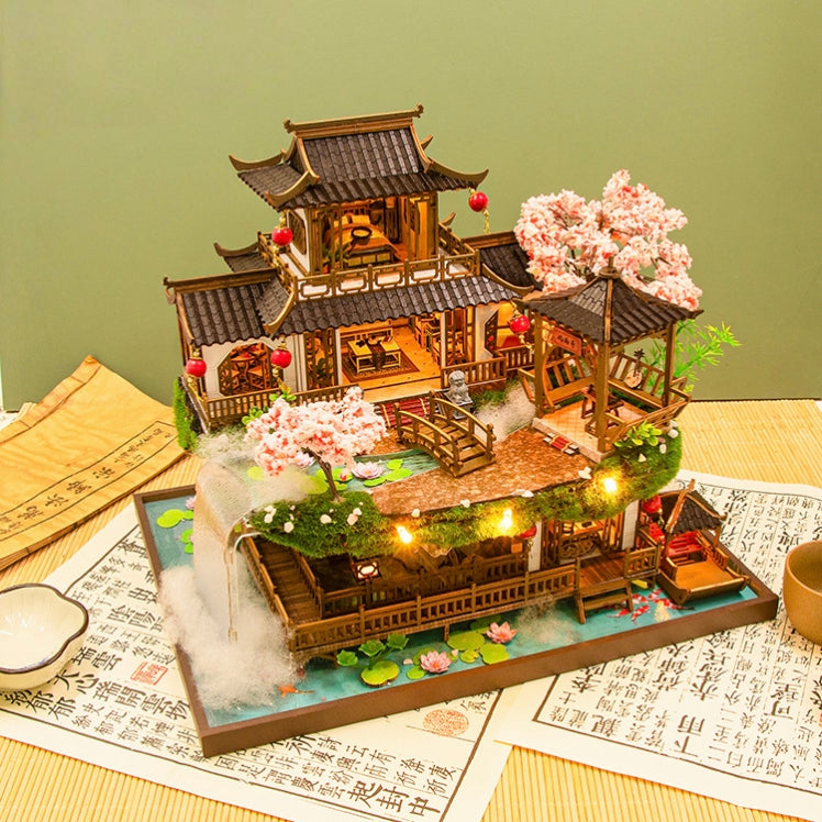 Penthouse Courtyard DIY Miniature House