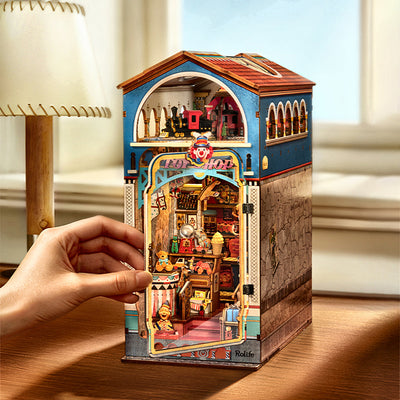 Treasure Toy Shop DIY Book Nook