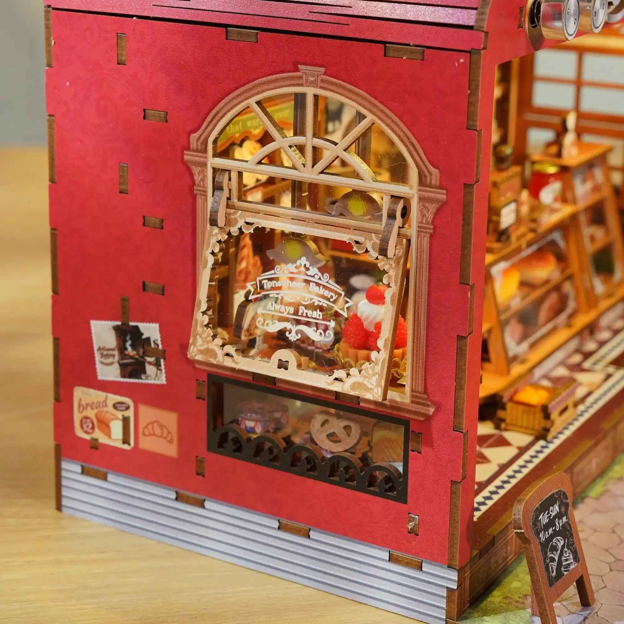 Tost Bakery DIY Miniature House