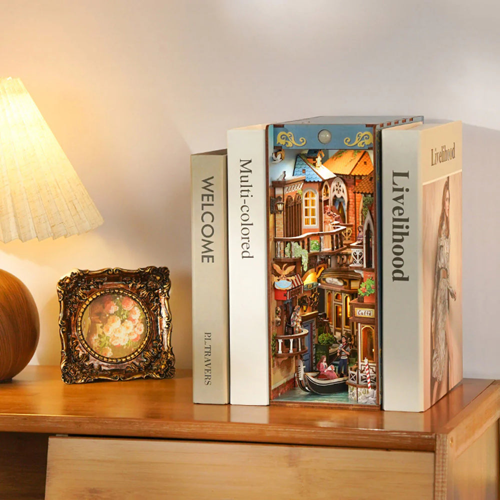 Venetian Dreams DIY Book Nook