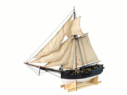 USS Providence 1775 - 1:72 With Sails