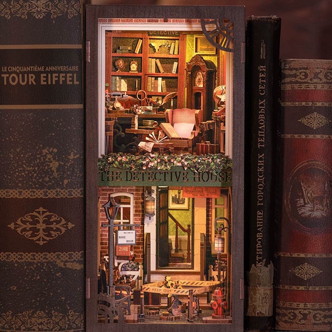 Rose Detective Agency DIY Book Nook