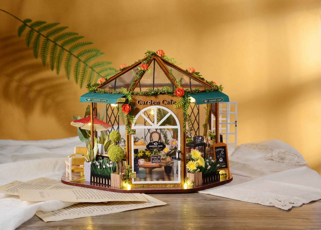 Garden Cafe Miniature Dollhouse