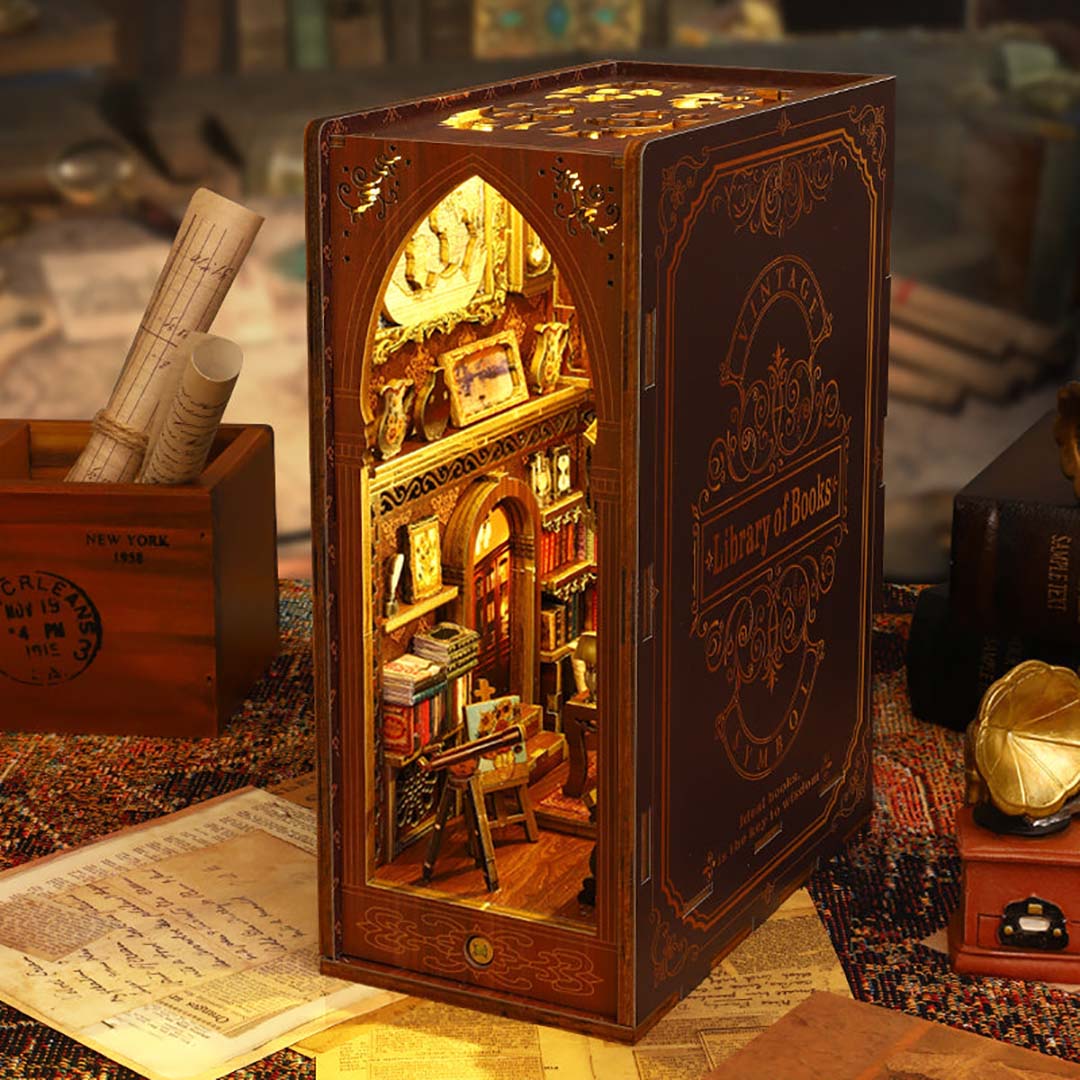 Library Of Books Wooden Puzzle Book Nook