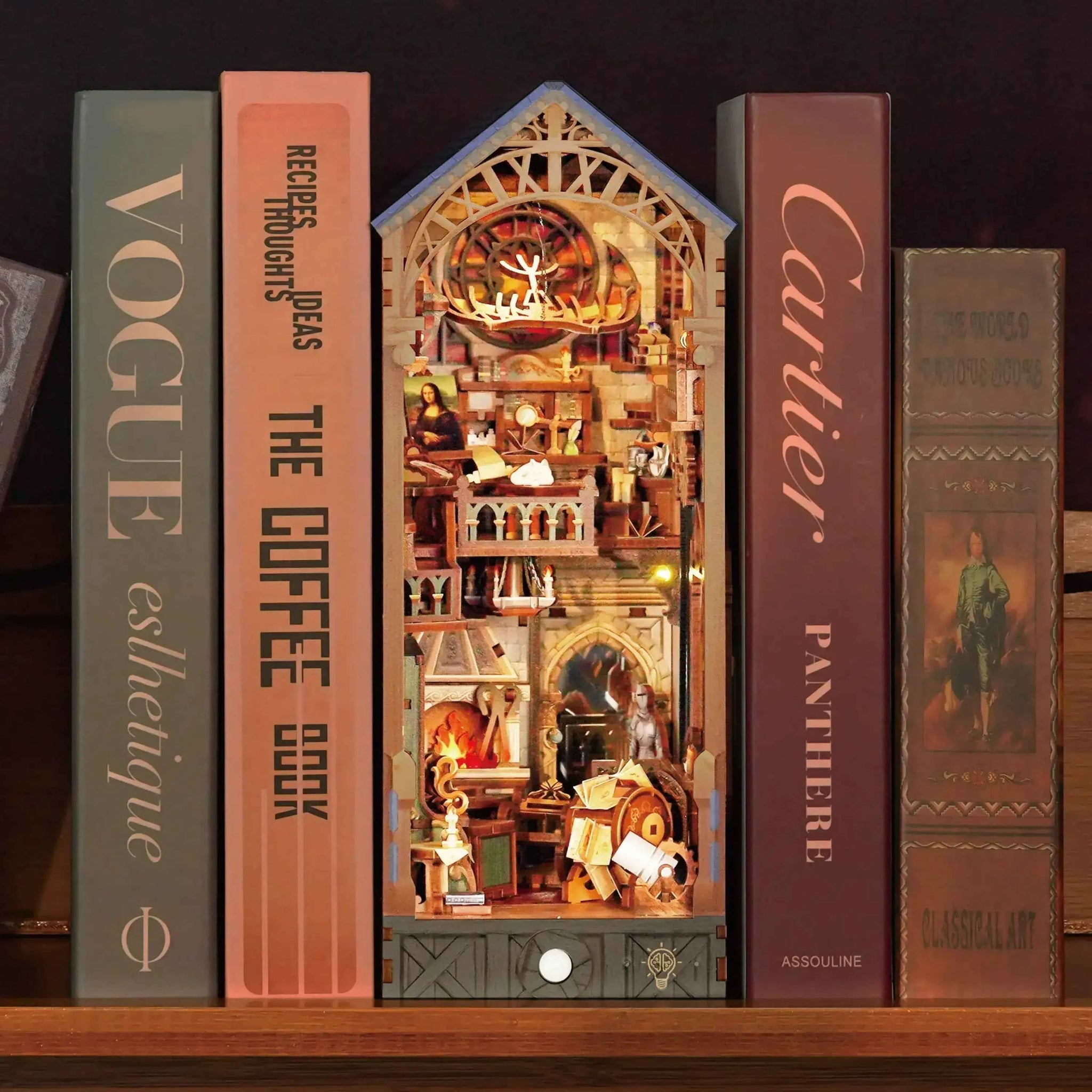 Da Vinci DIY Book Nook