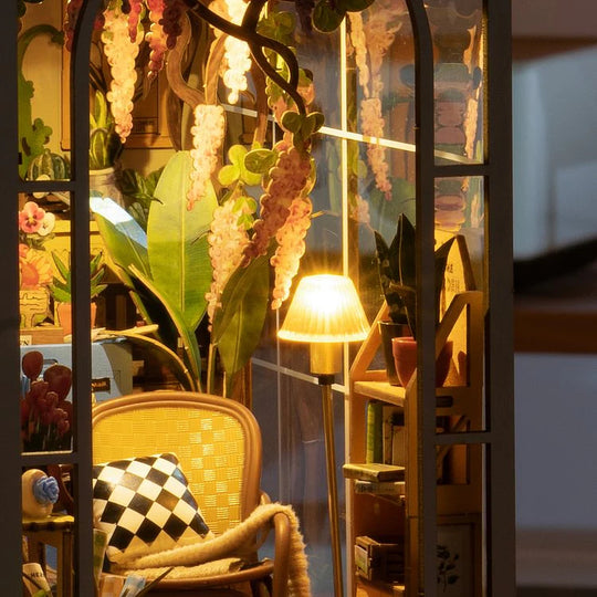 Holiday Garden House DIY Book Nook