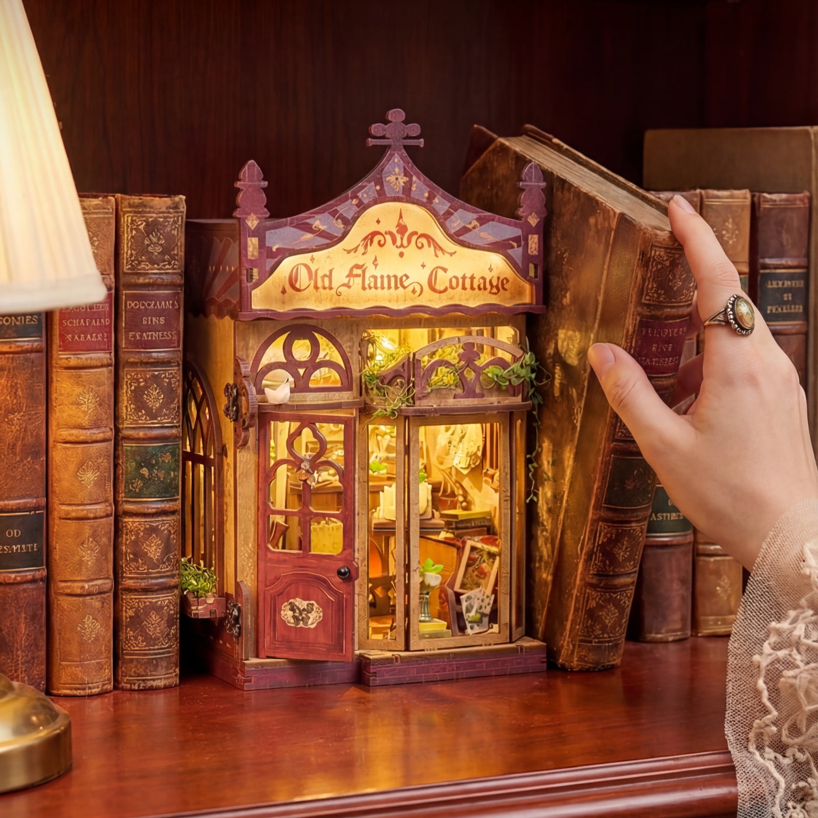 Old Flame Cottage DIY Book Nook