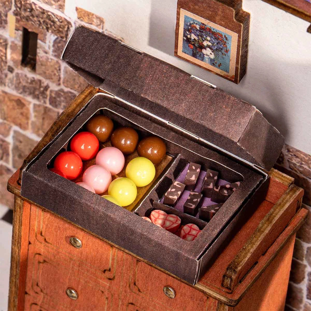 Henry's Chocolate DIY Miniature House