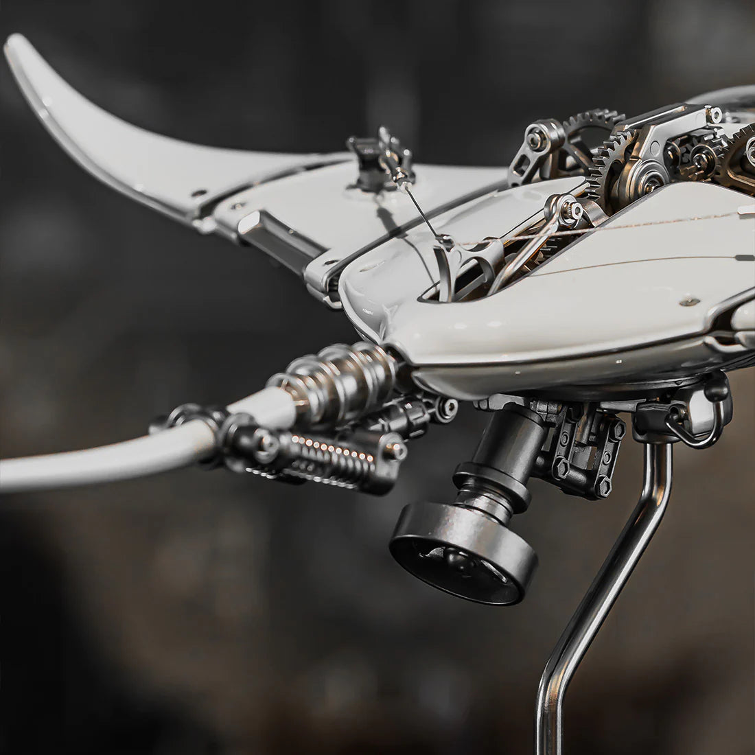 Innovative Mechanical Steampunk Style Manta Ray 3D Metal Model